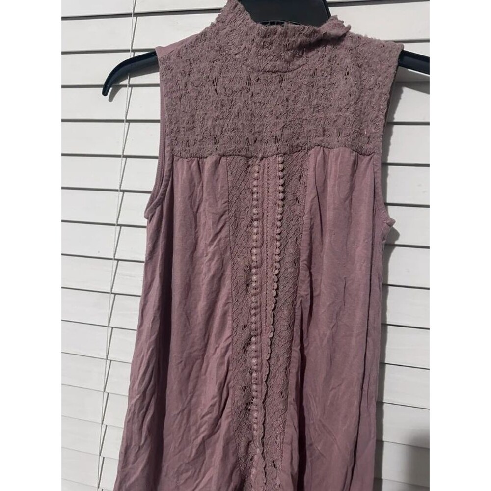 Lace tank top